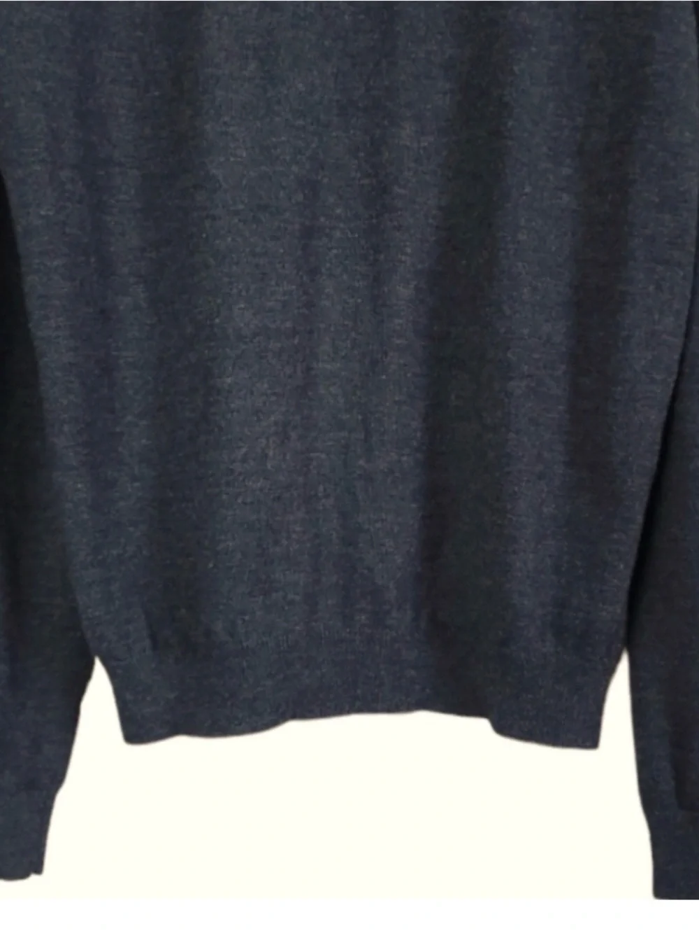 Banana Republic Charcoal V-Neck Merino Wool Classic Lightweight Sweater Size M